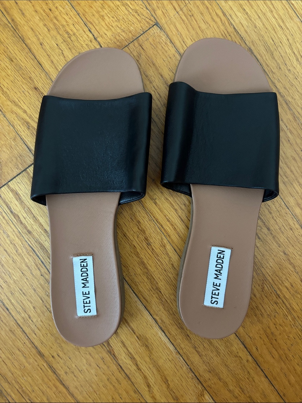 Steve Madden Black Slide Sandals with Tan Footbed